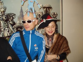 Бартенев и Виолетта Литвинова в шляпах